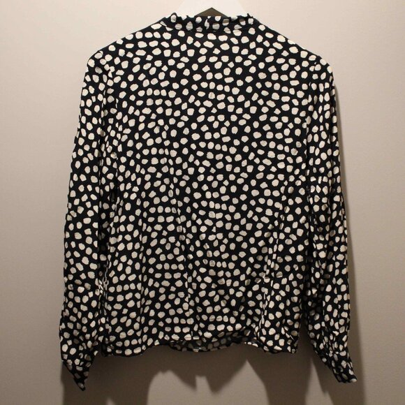 Black & Cream Reserved Long Sleeve Top - Sz M - Picture 3 of 5